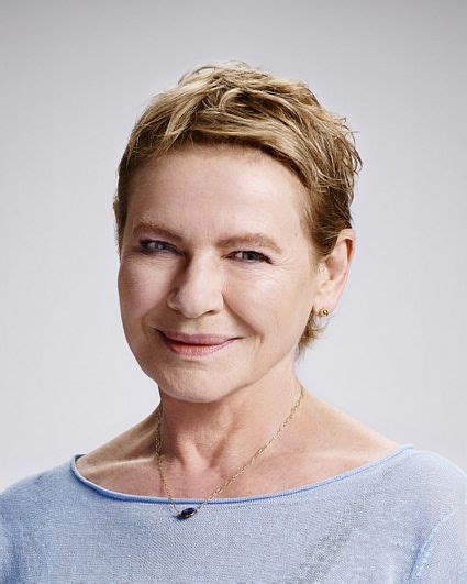 dianne wiest age.